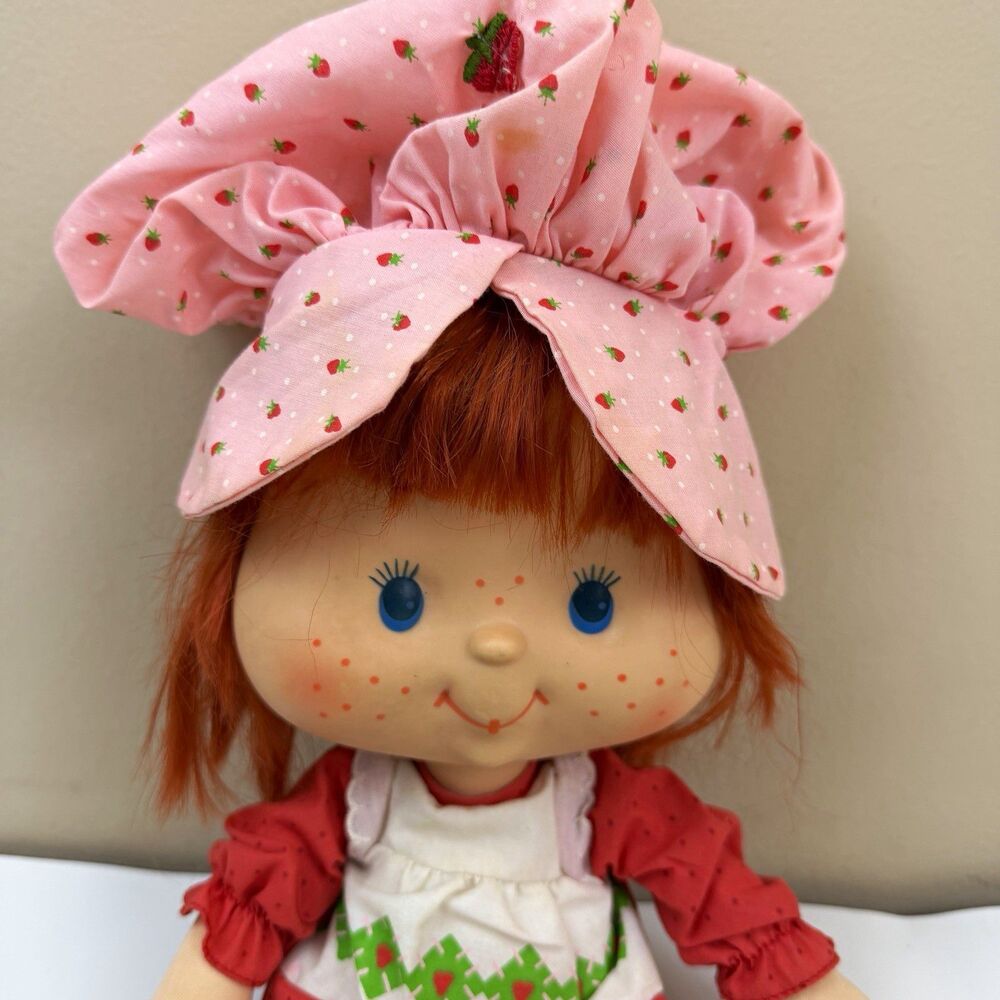 Kenner Strawberry Shortcake 15" Cloth Rag Doll Vinyl Face Rare HTF 1980 Vintage
